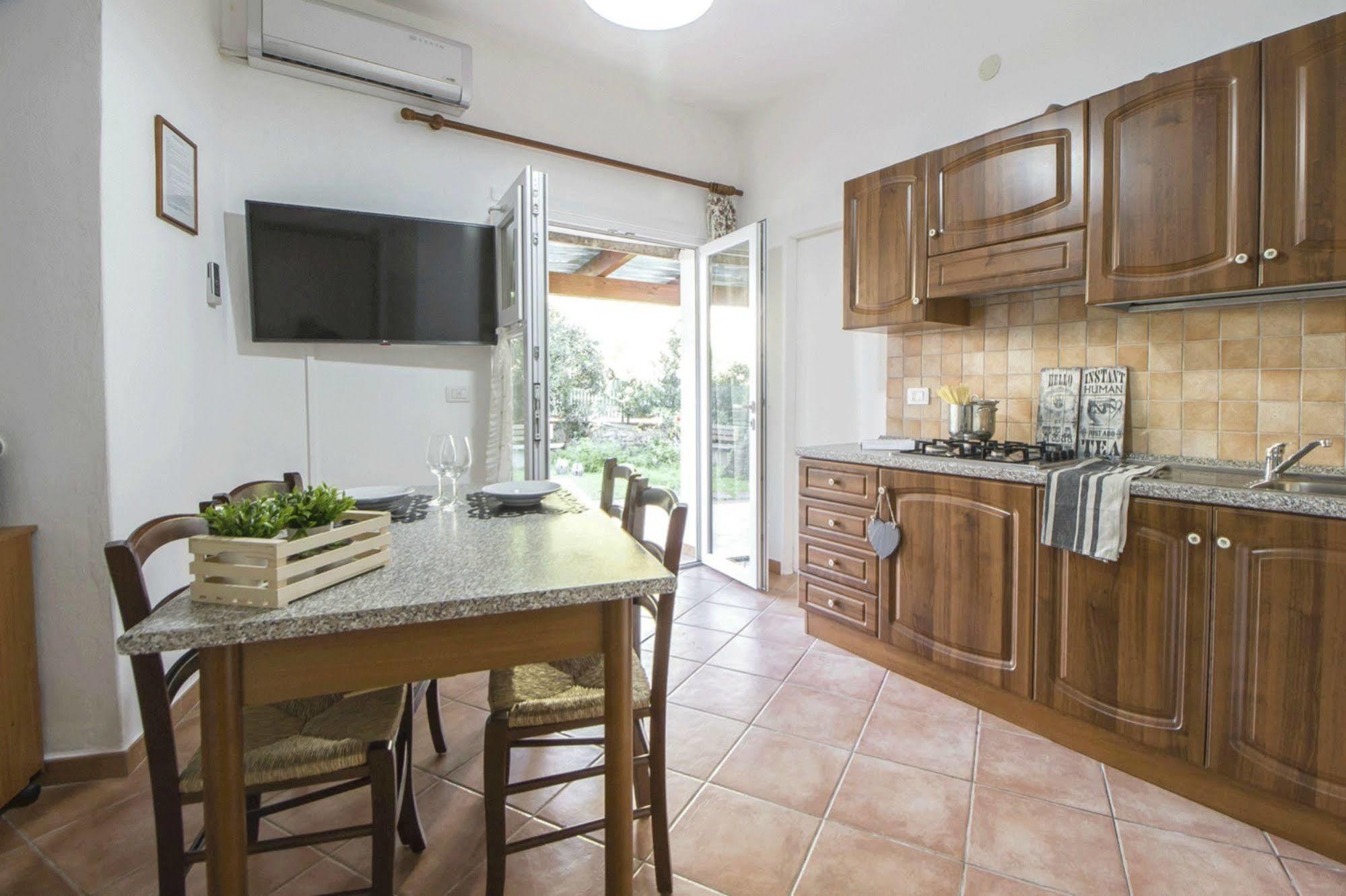 Casa Vacanze Cau - Viale Europa Alghero Bagian luar foto