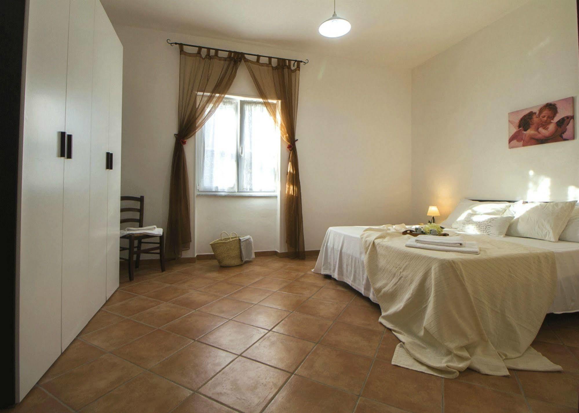 Casa Vacanze Cau - Viale Europa Alghero Bagian luar foto