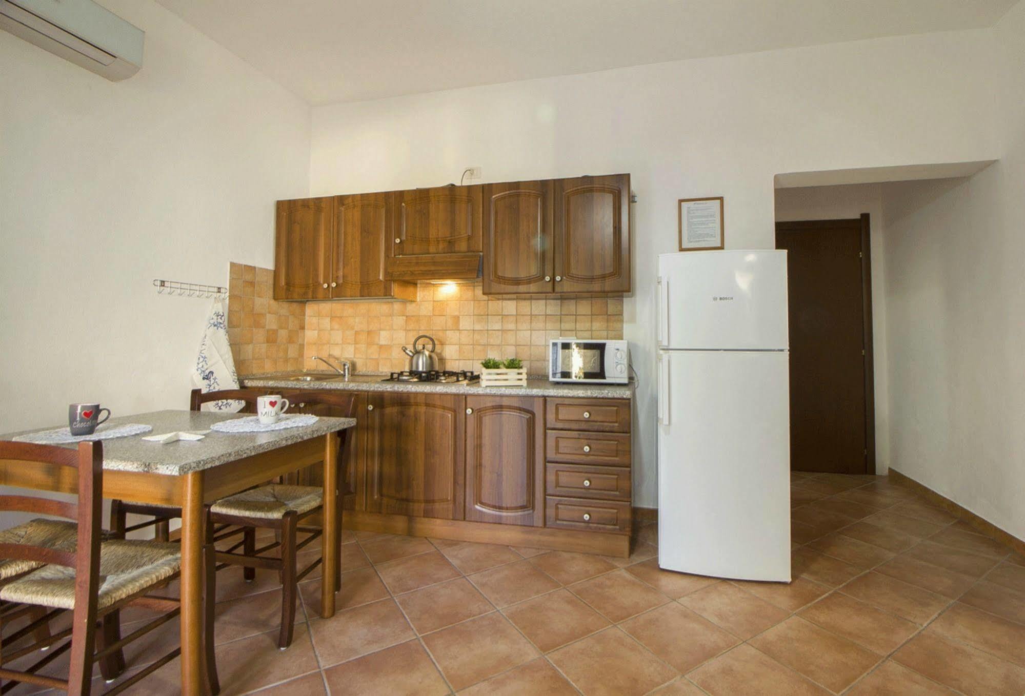 Casa Vacanze Cau - Viale Europa Alghero Bagian luar foto