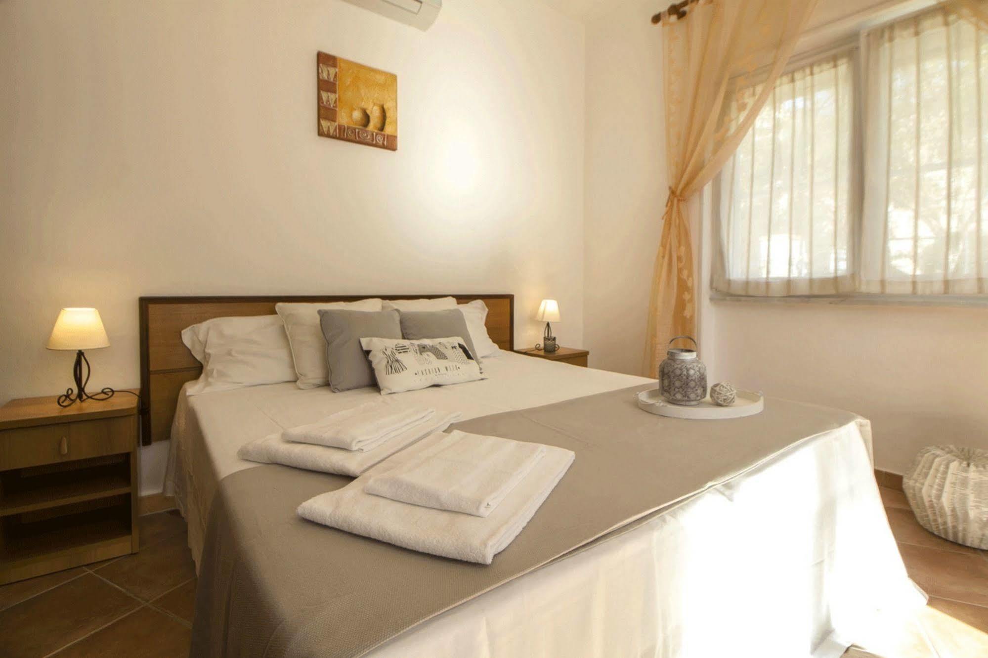 Casa Vacanze Cau - Viale Europa Alghero Bagian luar foto